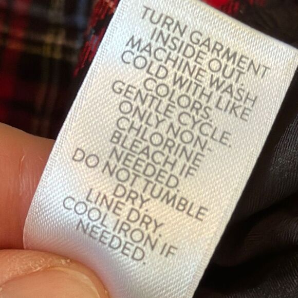 J. Jill Women’s Cropped Pants size 6 Black Red Tartan Plaid Premium Bi-Stretch - Picture 8 of 8